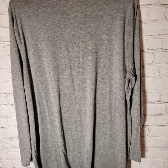 Women's Gray Solid Stylus Size 2X Basics Tunic Top - Picture 3 of 4